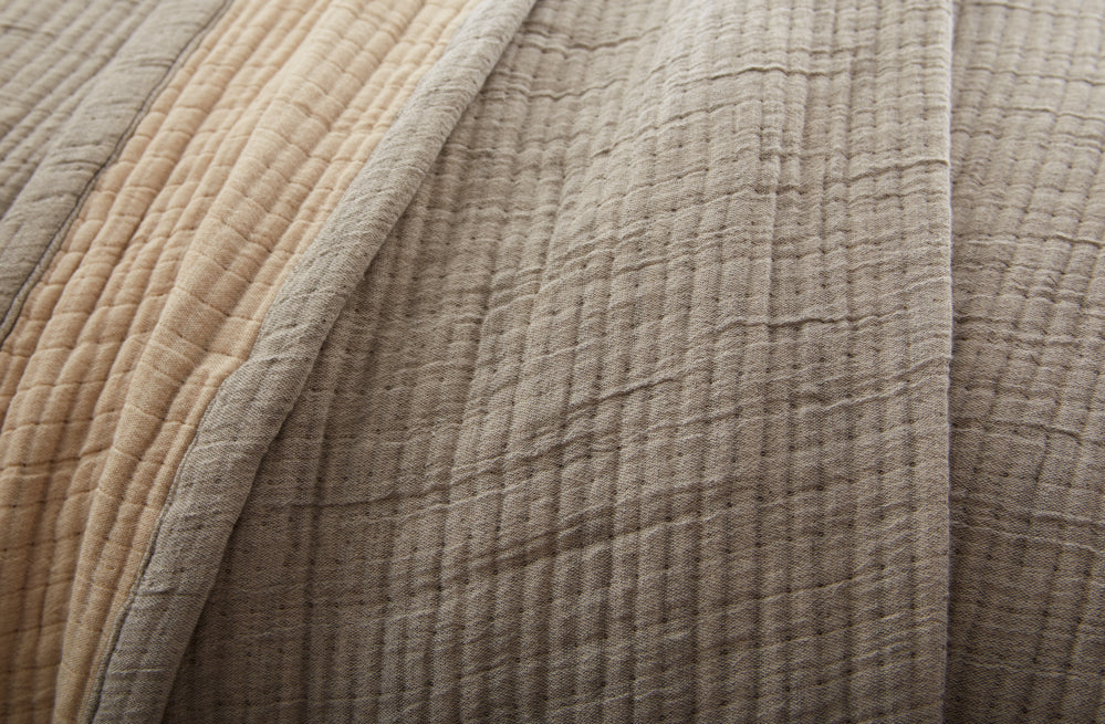Dorian Coverlet